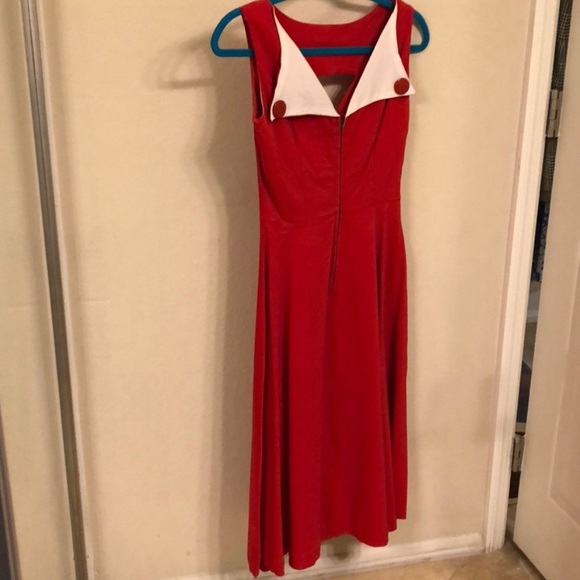 Bettie Page Jazmine Keyhole Pinup Red & White
Dress Swing Dancing - Picture 7 of 10